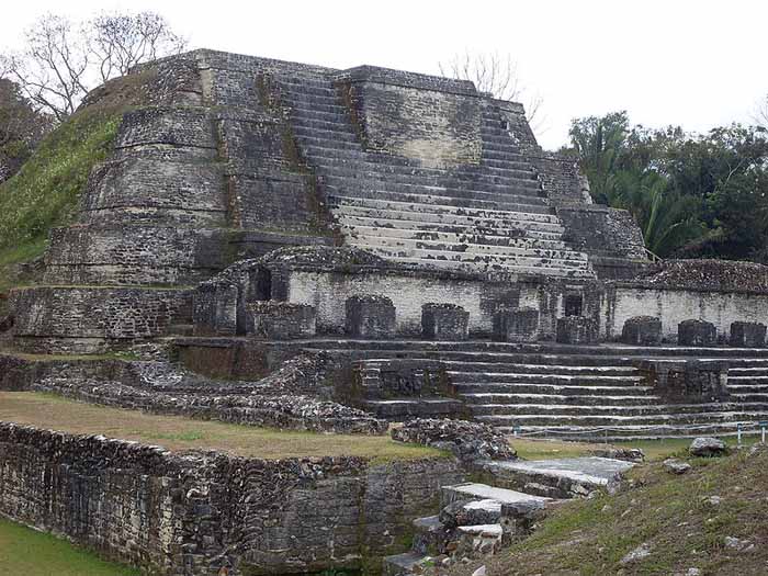 700px x 525px - Pyramids of Mesoamerica - Crystalinks